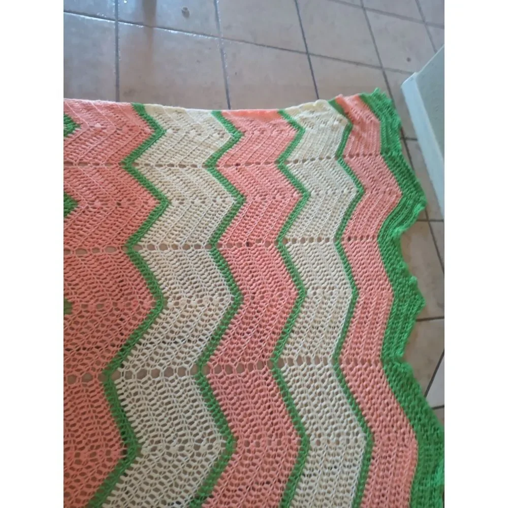Vintage Hand Knit Chevron Pattern Afghan Throw Blanket 72 X 45‎ Pink Green White